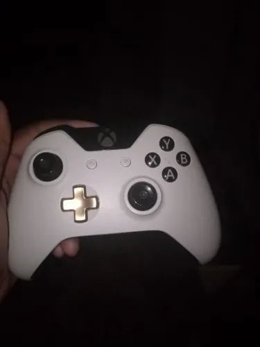 Vendo 2 controles Xbox one (DESCRIÇÃO!!)