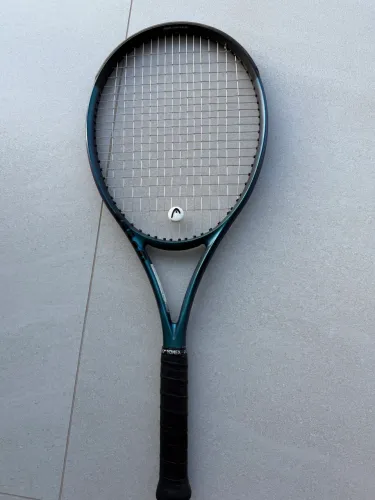 Raquete de tênis Wilson ultra 100  V4 