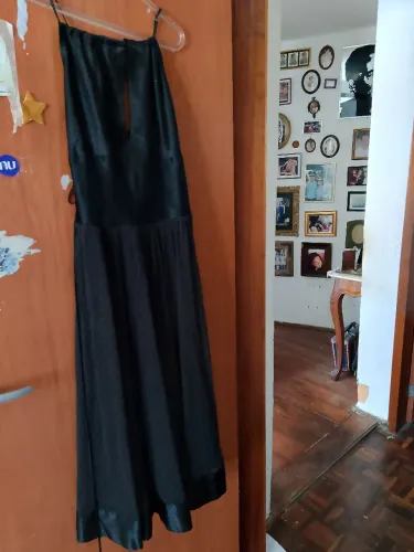 Vestido Preto de festa de Cetim