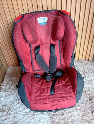 Cadeirinha reclinável de 0 a 25 kg, aceito cartão 