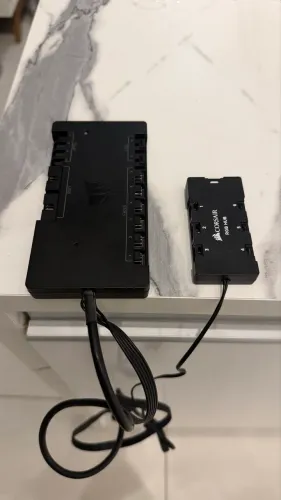 Corsair commander core + corsair rúgbi hub