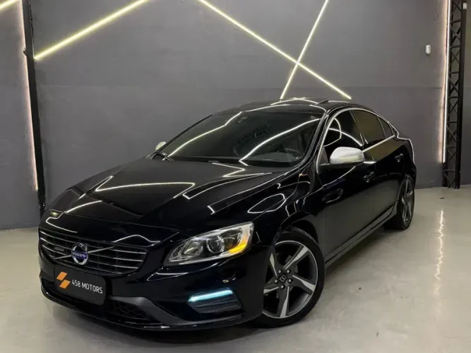 Volvo S60 T-5 R-design 2.0 240cv 4P 2015
