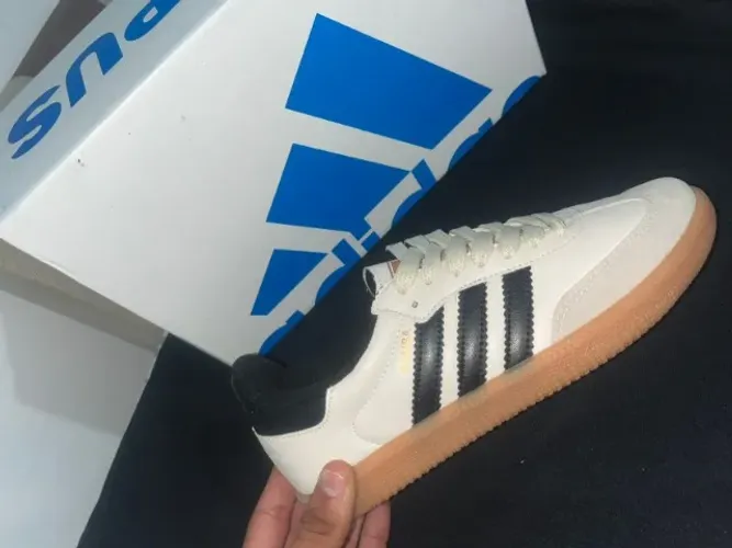 Tenis Adidas Numeração do 35 ao 37 Só R$ 250,00