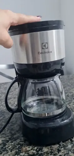 Cafeteira Elétrica Electrolux Inox com Jarra de Vidro - Ótimo Estado