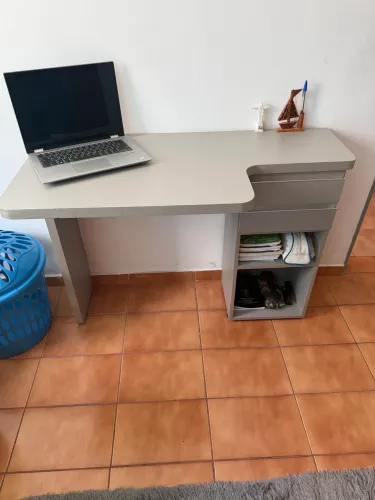 Mesinha escrivaninha de Estudo - Excelente estado
