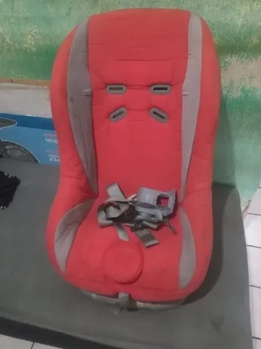Cadeira para auto 9kg a 36<br>R$ 70,00