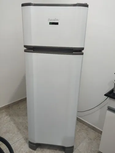 Geladeira refrigerador rcd34 pro Esmaltec seminova