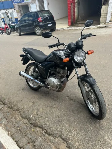 Fan 125 pedal em dia IPVA 2026 pago 