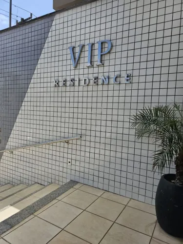 Vip Residence, avenida coronel colares Moreira 10.