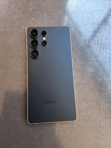 S25 Ultra 256gb - muito novo! NF e Garantia de Fábrica