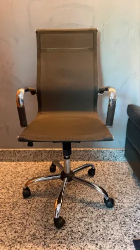 2 Cadeiras Giratórias