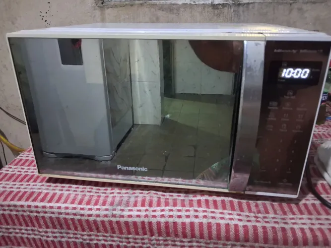 Micro-ondas Panasonic 25 Litro Espelhado