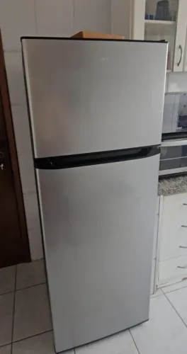 Geladeira HQ Frost Free 360L Prata (Nova - 8 Meses de Uso) - 127V