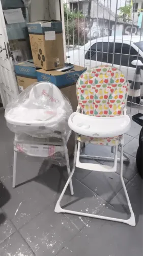 Cadeirinha para alimentação bb