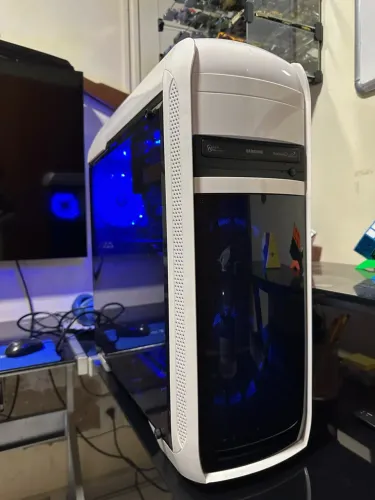 PC Gamer Intel Core i5 (Defeito no Boot) - Gabinete Bluecase + 5 Fans LED