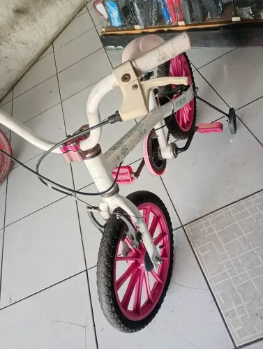 Bicicleta aro 16 menina Caloi