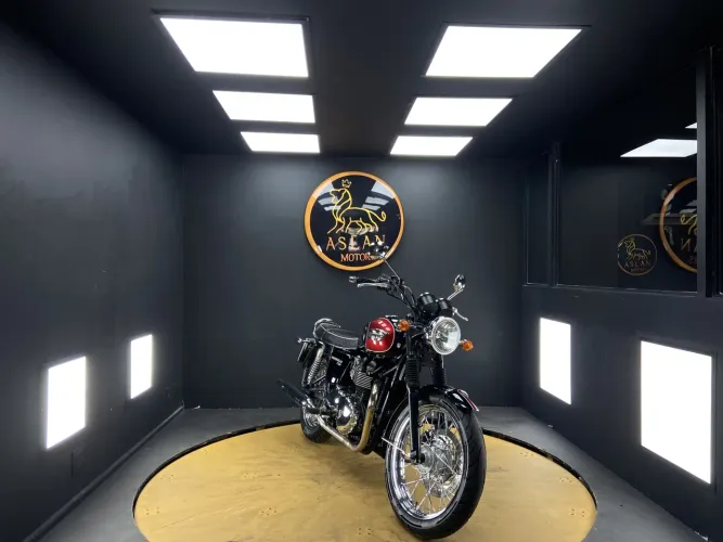 Triumph Bonneville t 100 2014