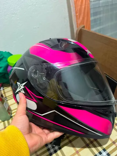 Capacete XTROY Rosa e Preto - Tamanho 60/S
