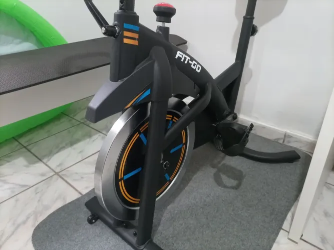 Bicicleta ergométrica inércia 14 kg