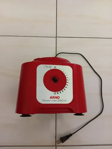 Liquidificador Arno modelo ln54 1000w usado