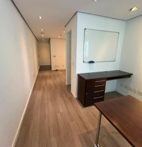 Sala comercial na Rua Baronesa de Itu, 610 - cj82 32 m²