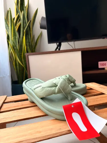 Chinelo havaianas Over Puffed