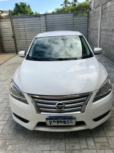 Nissan Sentra SL 2.0/ 2.0 Flex Fuel 16V Aut. 2016