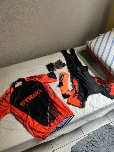 Conjunto ciclismo strava + acessórios
