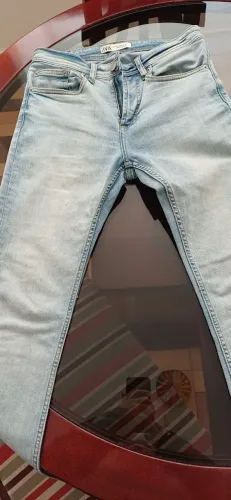 Calça Jeans Slim Masculina no. 38 marca Zara. Excelente estado