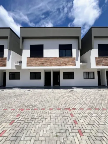 Aluguel Anual Casa Duplex Geminada Cachoeira 2 quartos