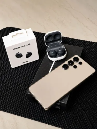SAMSUNG S25 ULTRA 256GB+GALAXY BUDS