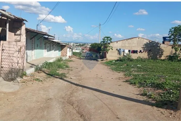 Terreno 10x15 próximo ao centro de LAJEDO-PE 13.000