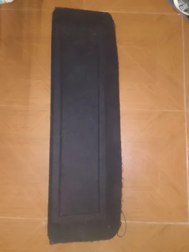 Vendo esse tampão do porta mala do mobi 2020