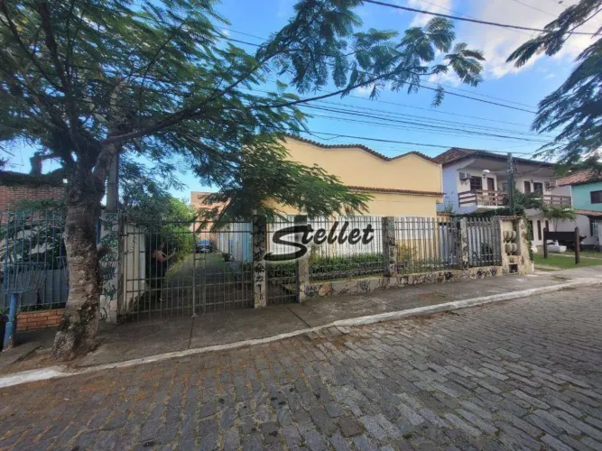 Casa com 2 dormitórios à venda, 65 m² por R$ 350.000,00 - Boca da Barra - Rio das Ostras/R
