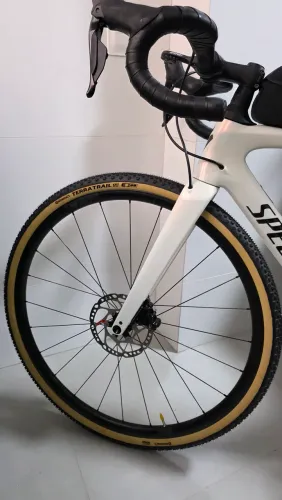 Par de rodas de bike DT Swiss G540 para Endurance/Gravel e pneus