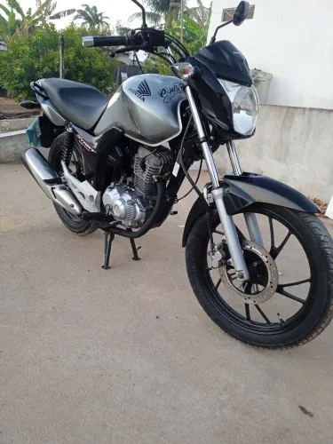 Vendo start muito conservada, segundo dono,moto particular, emplacada.
