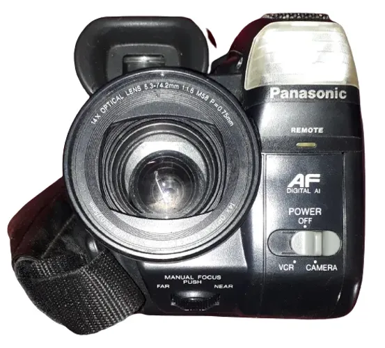 Filmadora Panasonic Palmcorder VHSC RJ27