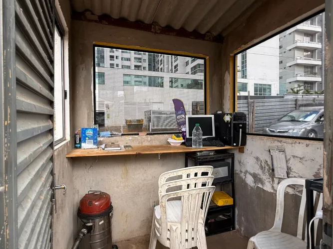 Passo ponto de lava jato e estacionamento rotativo!