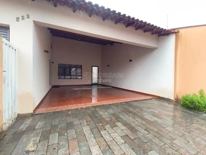 Venda de Casas / Padrão na cidade de Araraquara