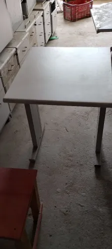 Mesa auxiliar