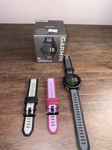 Garmin Forerunner 165 - NOVO