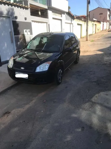Ford Fiesta Sedan 1.0 8V Flex 4P 2009