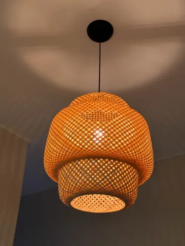 Lustre em palha com Lâmpada