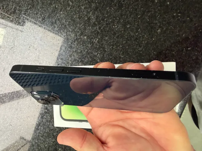 iPhone 14 128gb bateria 80% nunca aberto