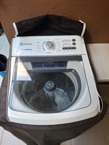 Máquina de Lavar Roupas Electrolux 14kg