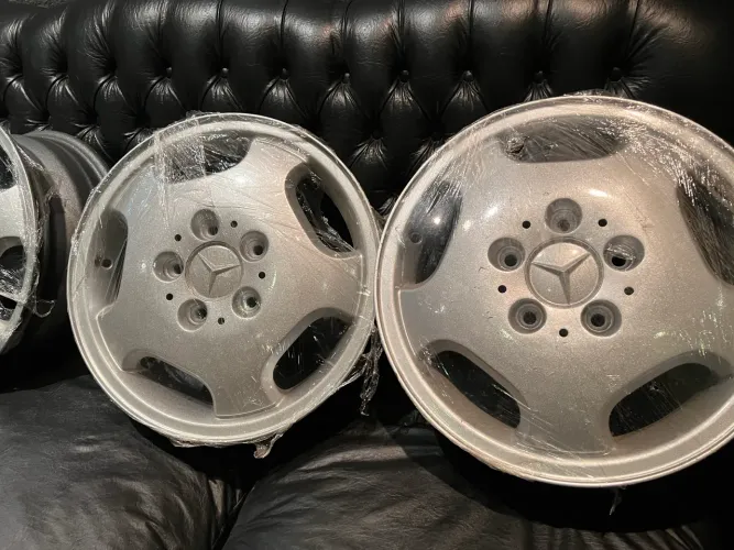 Rodas Mercedes classe A 160 novas!!!