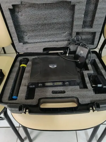 Microfone bastão e lapela 