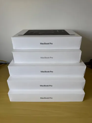 MacBook Pro 16 M5 Pro 48GB 1TB SSD Space Black Modelo MGEC4LL/A A3428