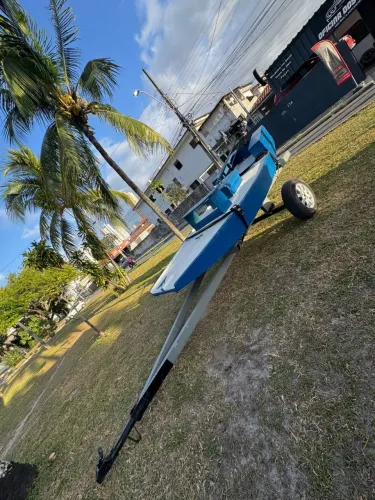 Jangada para pesca com motor novo 