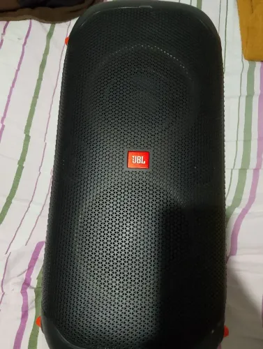 Caixa de som da jbl party box 110 original.